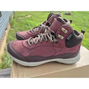Keen Women's Terradora Explorer Mid Waterproof Sz 8.5 - $190 MSRP - Open Box "B"